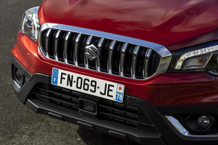 Детали экстерьера Suzuki SX4 S-Cross Hybrid 2020 года  (WW) (фото 12 из 40)